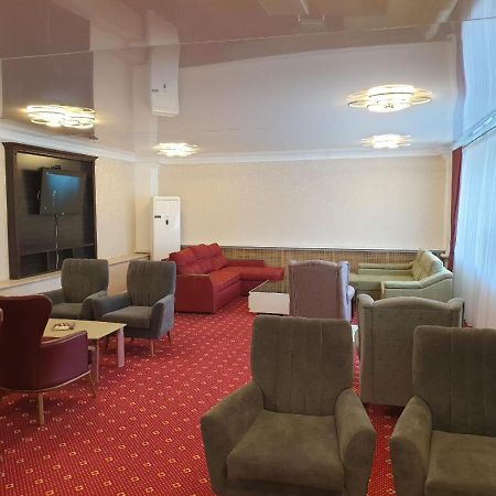 Park Hotel אוראל מראה חיצוני תמונה