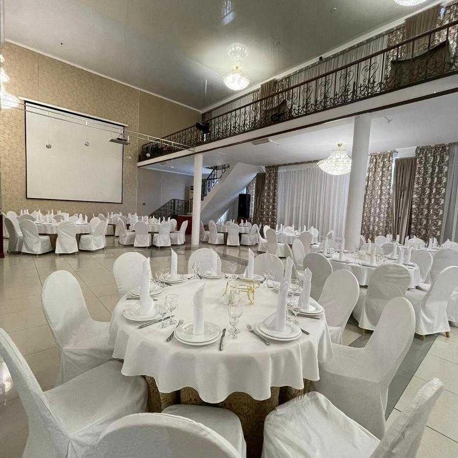 Park Hotel אוראל מראה חיצוני תמונה