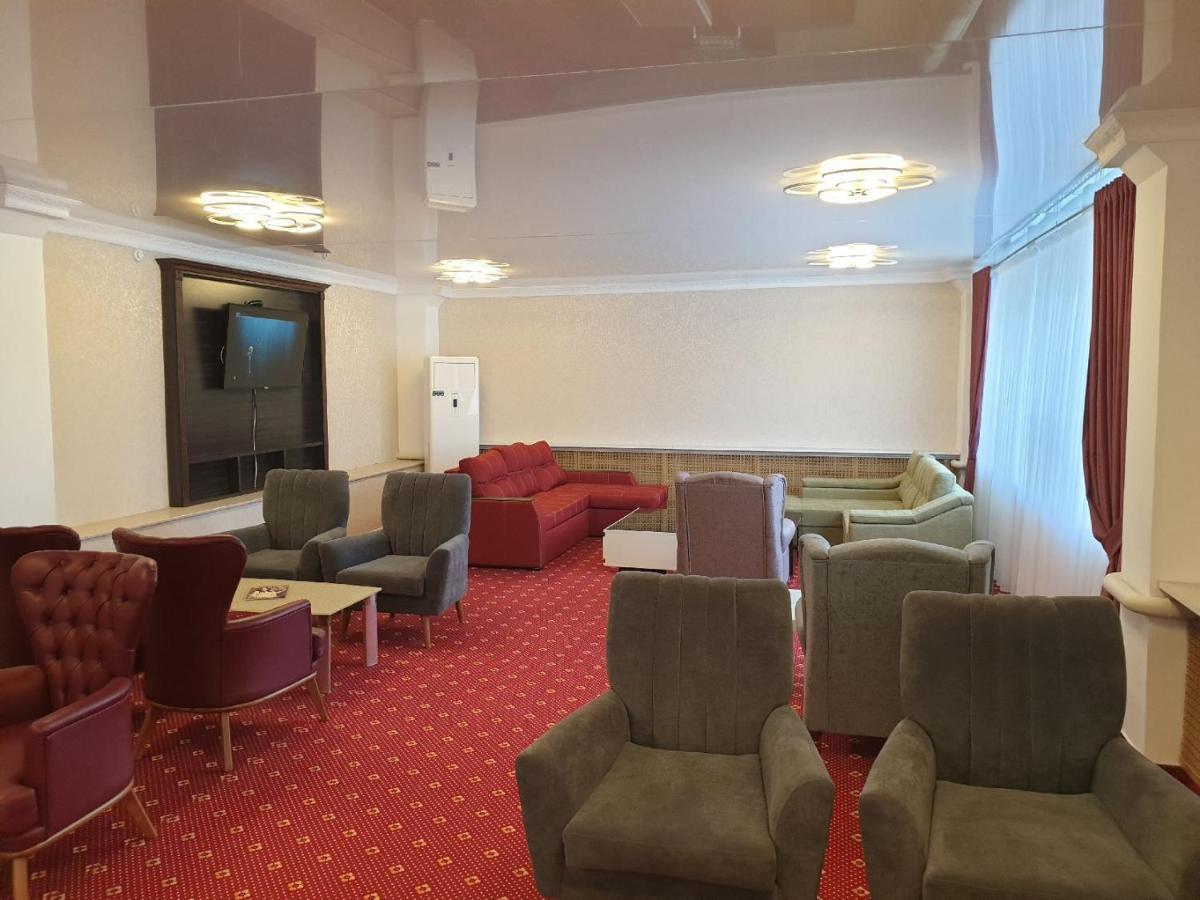 Park Hotel אוראל מראה חיצוני תמונה