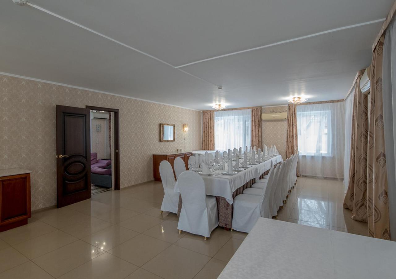 Park Hotel אוראל מראה חיצוני תמונה