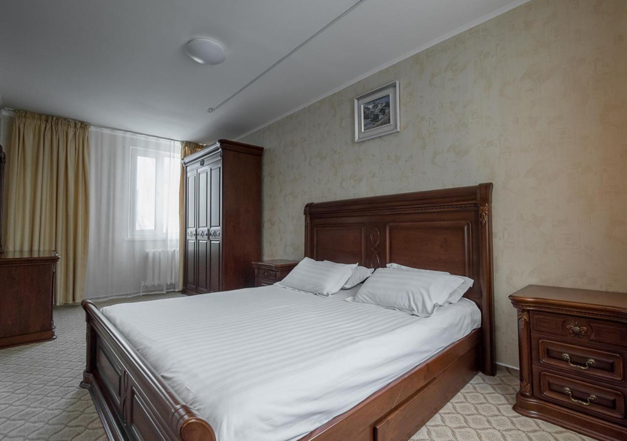Park Hotel אוראל מראה חיצוני תמונה