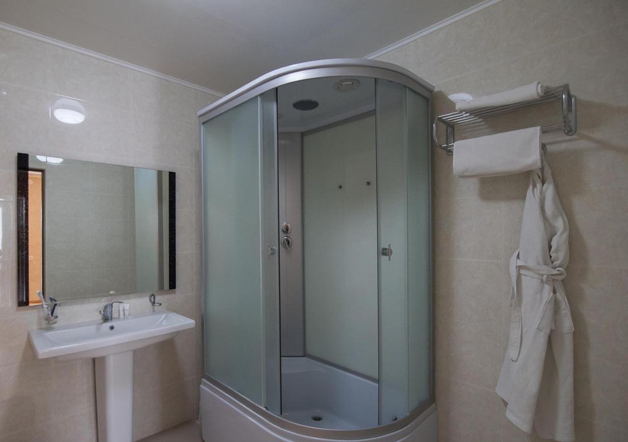 Park Hotel אוראל מראה חיצוני תמונה