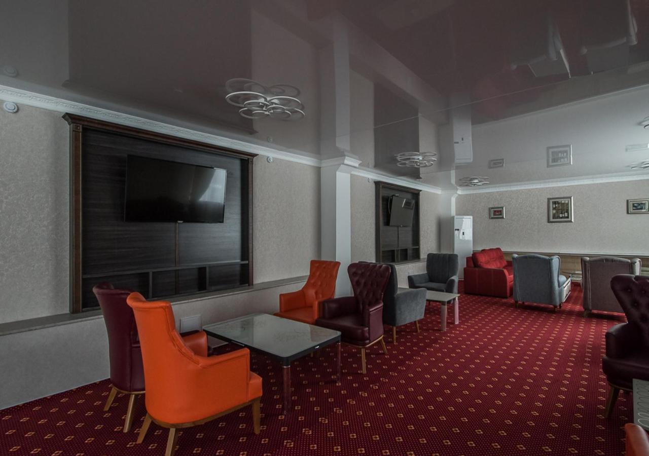 Park Hotel אוראל מראה חיצוני תמונה