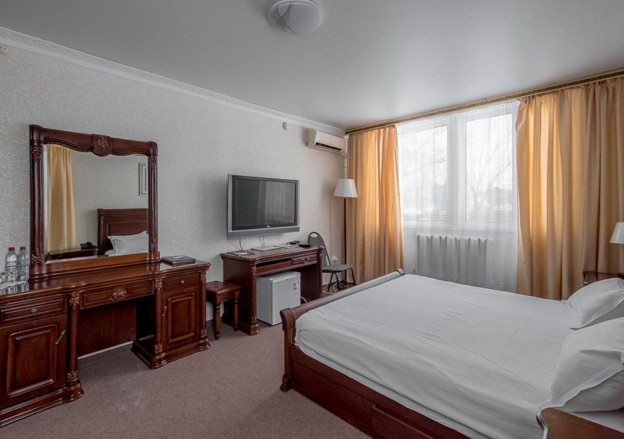 Park Hotel אוראל מראה חיצוני תמונה